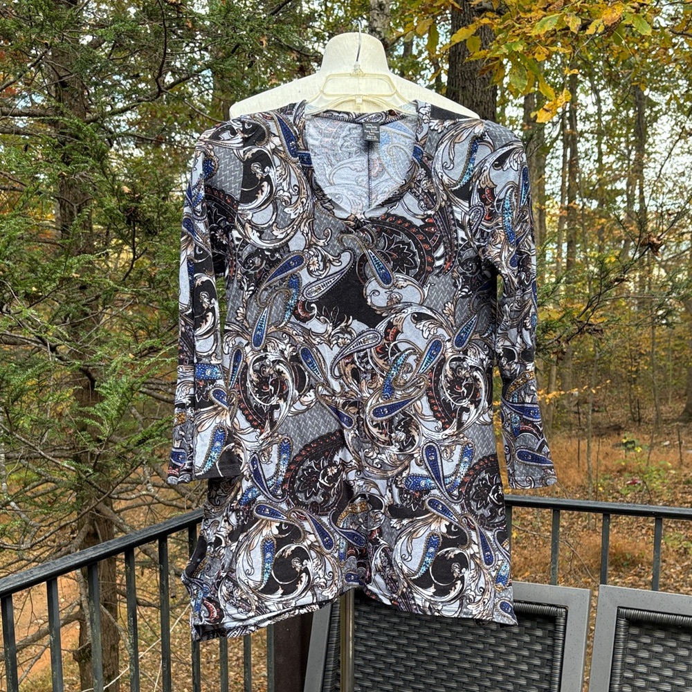 WinWin Paisley Print Women's flare bottom tunic top sz L-XL